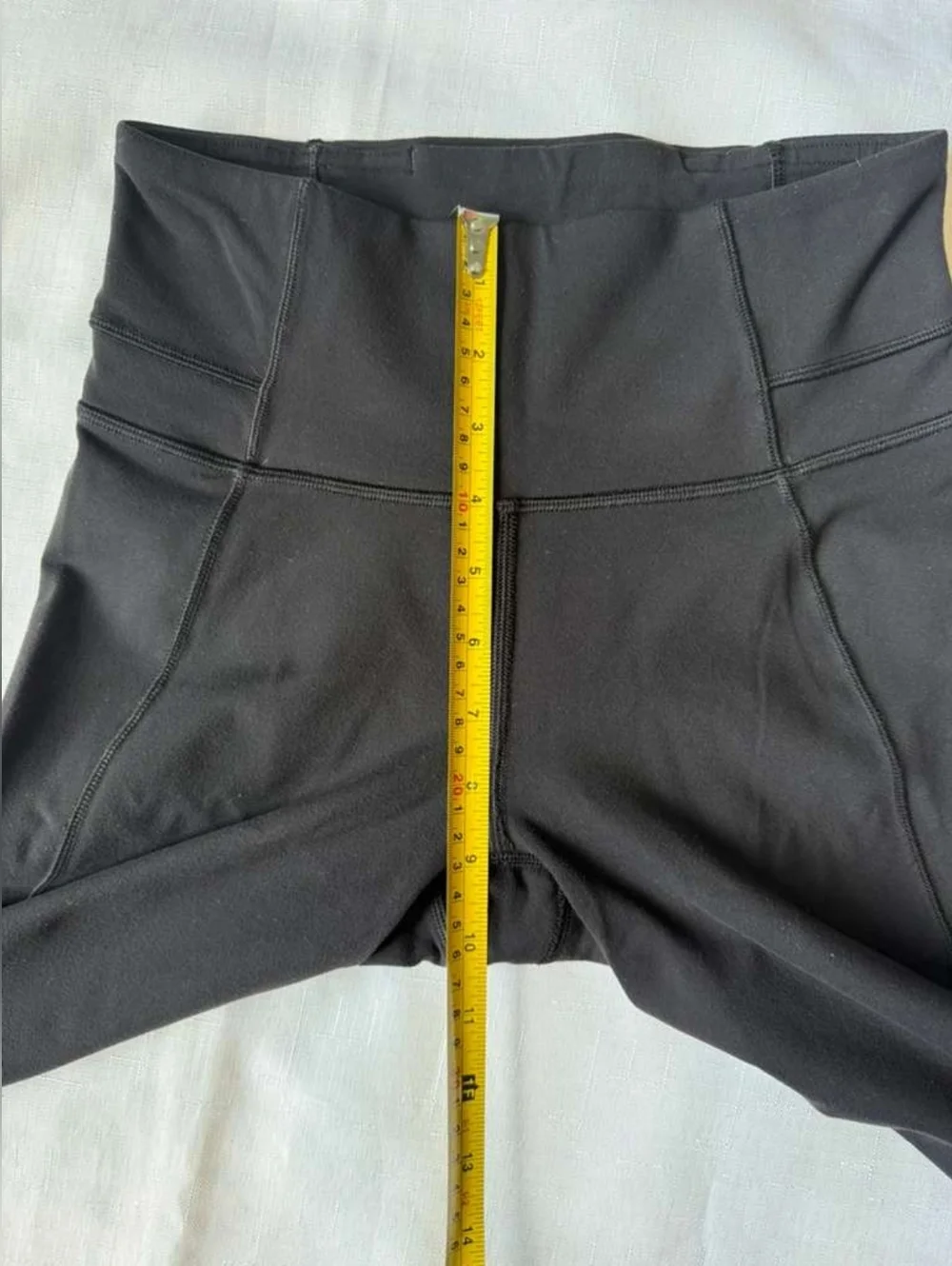 Lululemon Black Groove Super-High-Rise Flared Pant - The Iconic Nulu Classic. - Picture 7 of 9